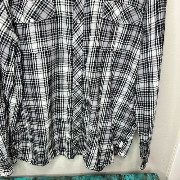 WindRiver Black & Grey Plaid Button Down Shirt Size 2X - Picture 3 of 8